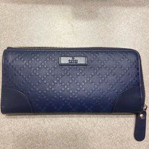Gucci navy blue leather wallet